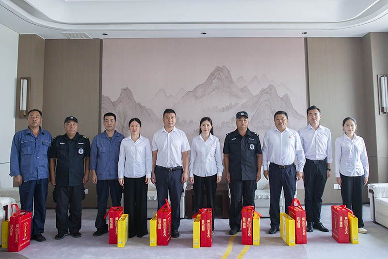 共敘魚(yú)水情！衛(wèi)華集團(tuán)開(kāi)展“八一”慰問(wèn)及退役軍人座談會(huì)